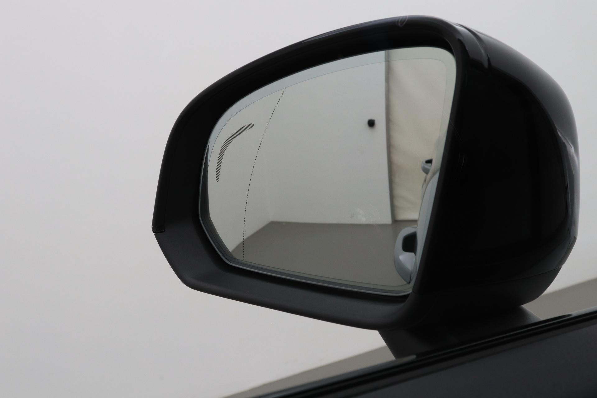 Volvo EX40