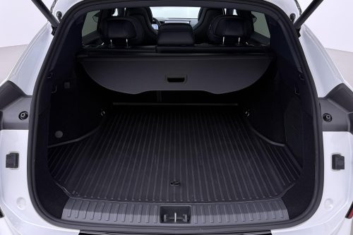 Lynk & Co 08