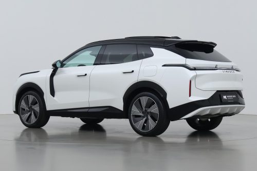 Lynk & Co 08