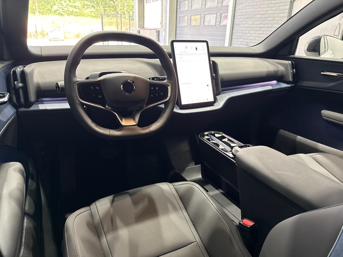 Volvo EX30