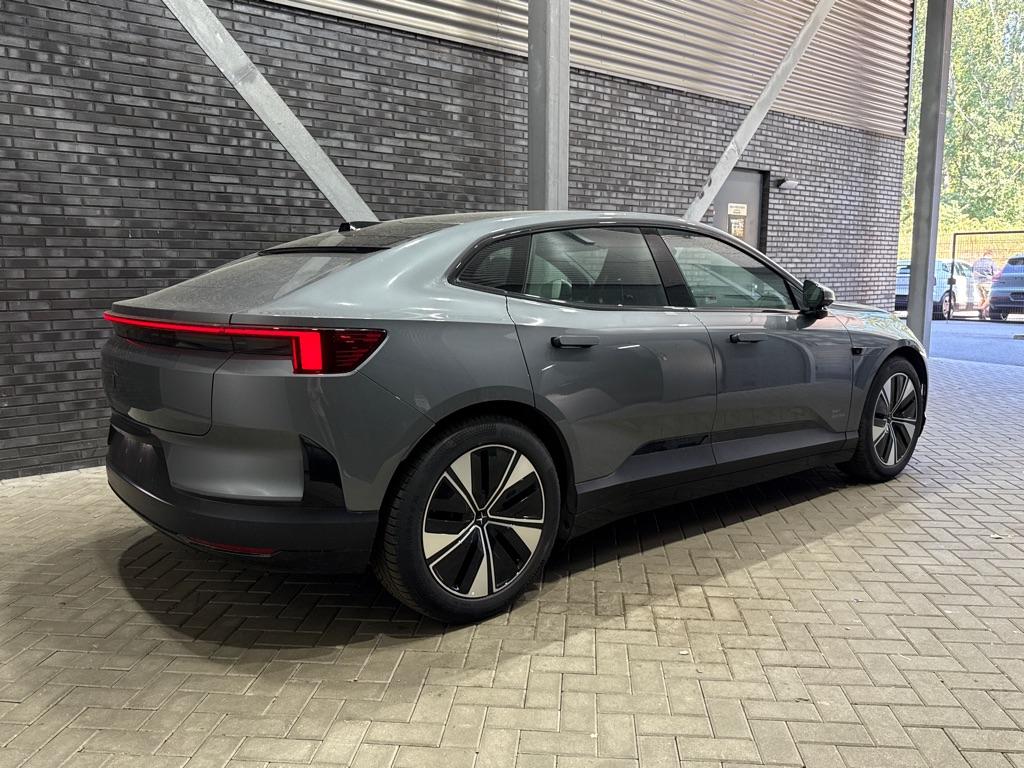 Polestar 4