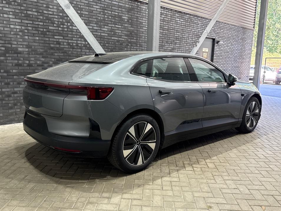 Polestar 4