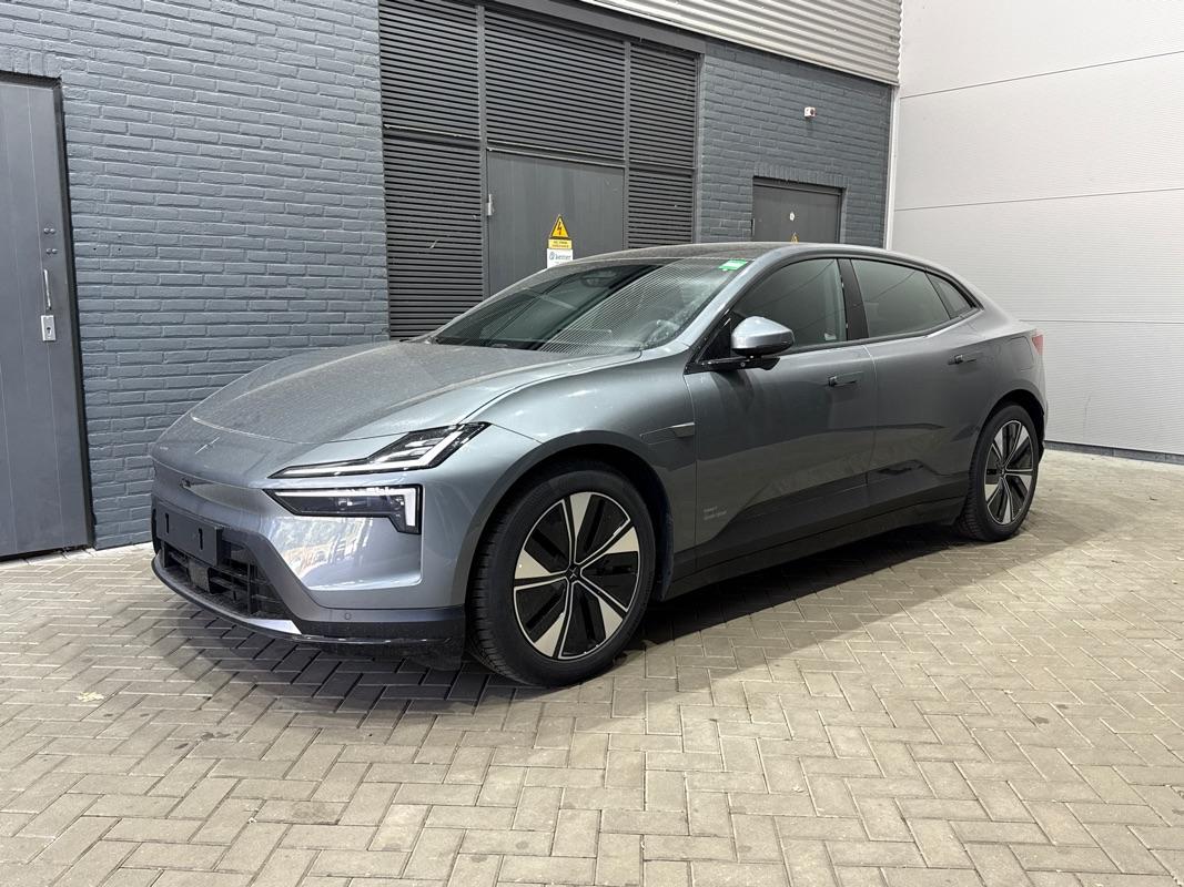 Polestar 4