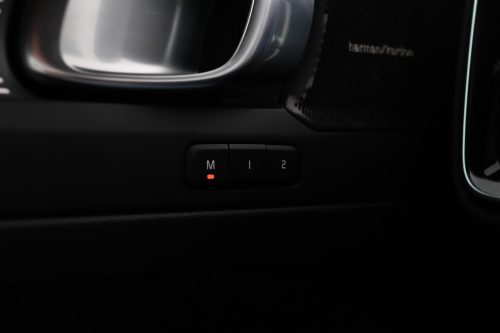 Volvo EX40