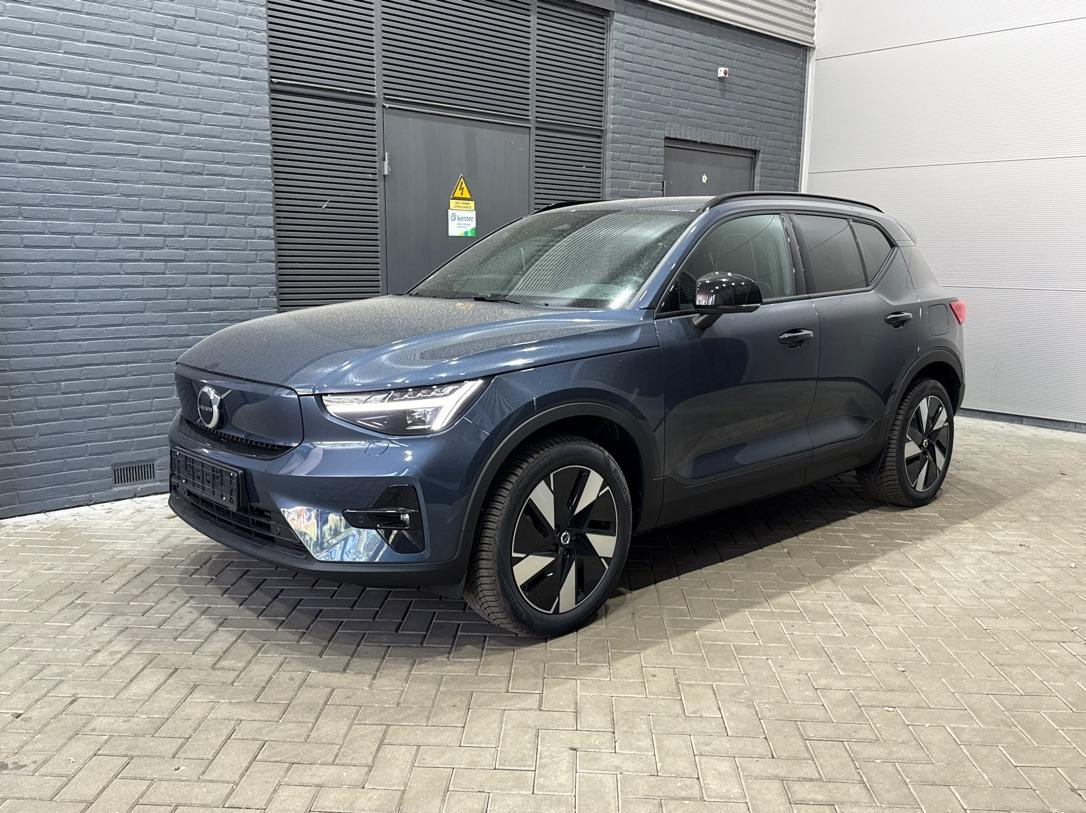 Volvo EX40