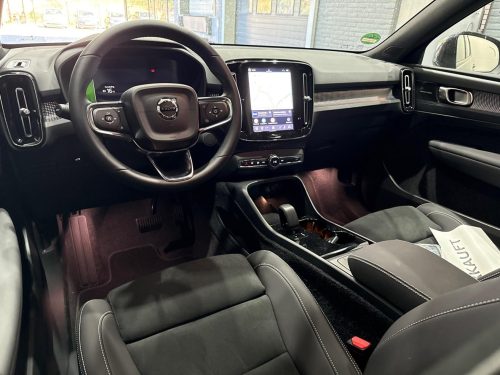 Volvo EX40