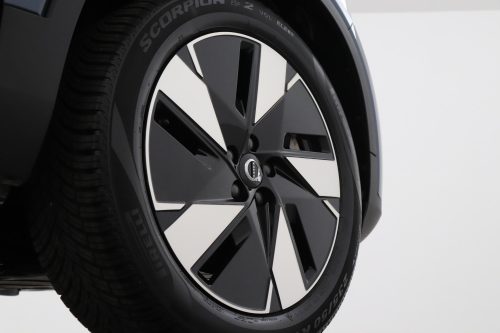 Volvo EX40