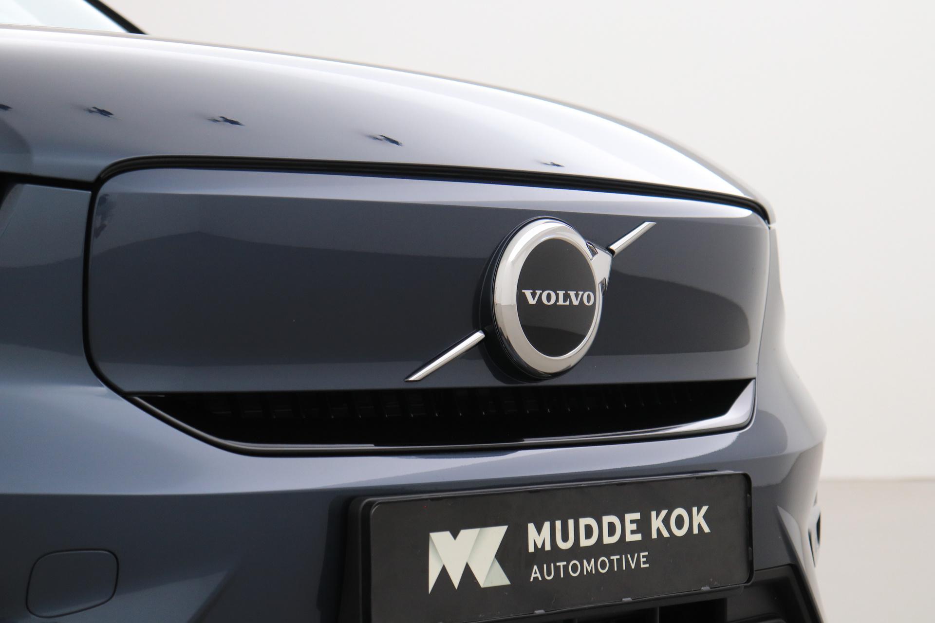 Volvo EX40