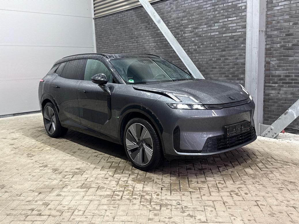 Lynk&co 08