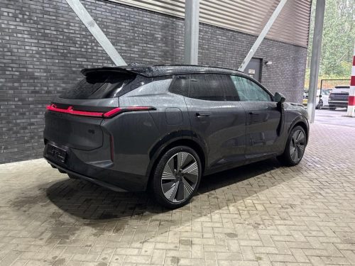 Lynk&co 08