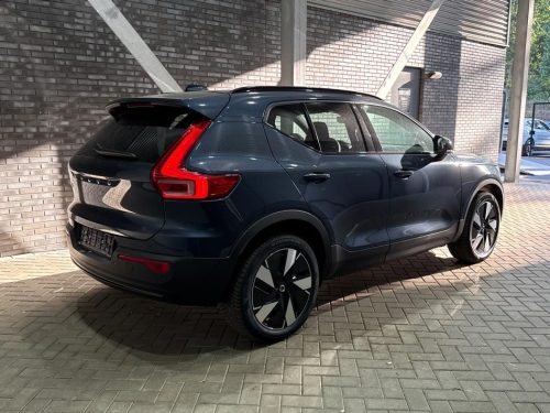 Volvo EX40