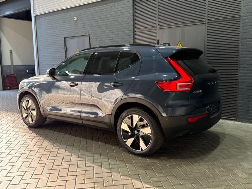 Volvo EX40