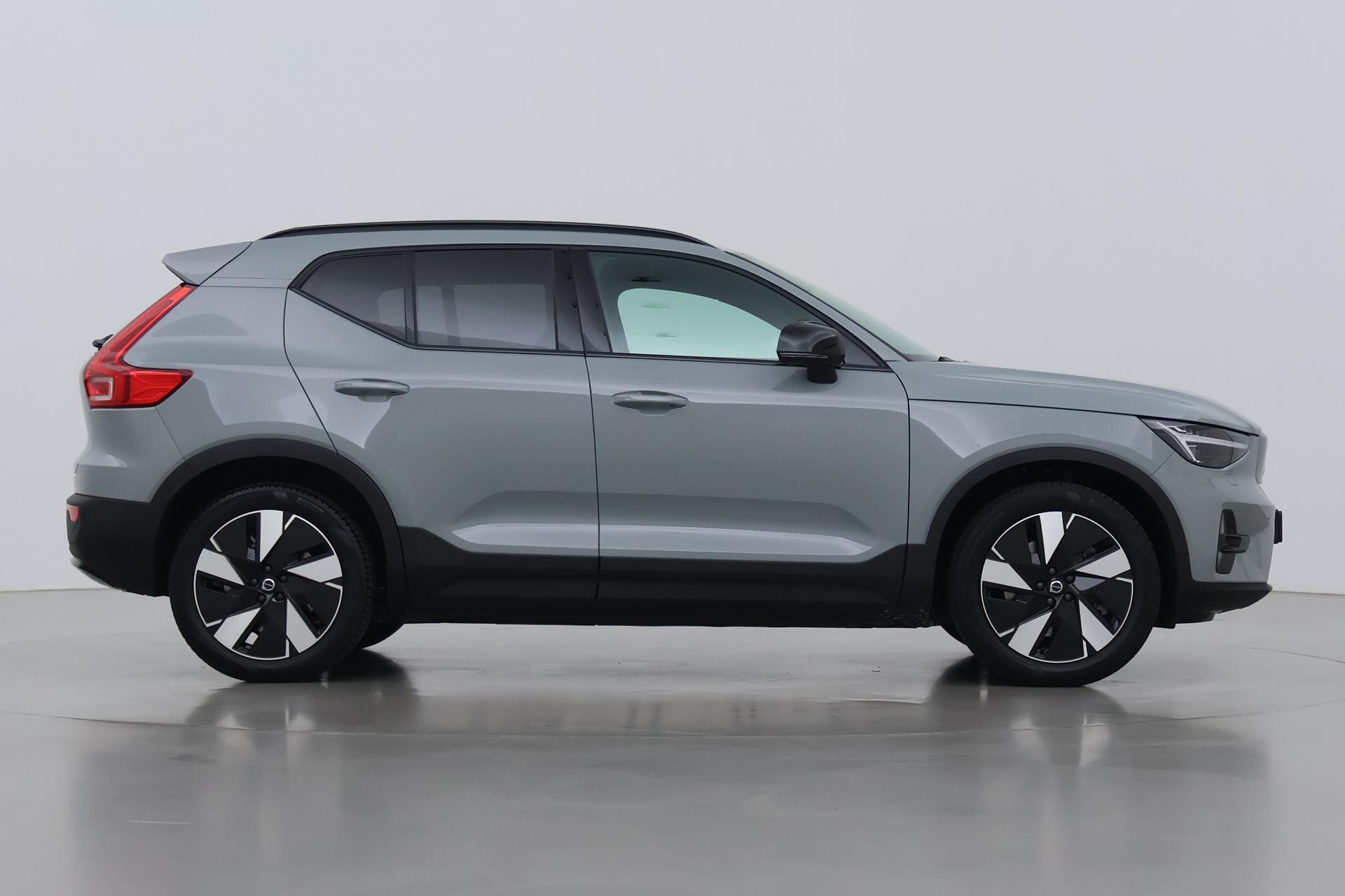 Volvo EX40