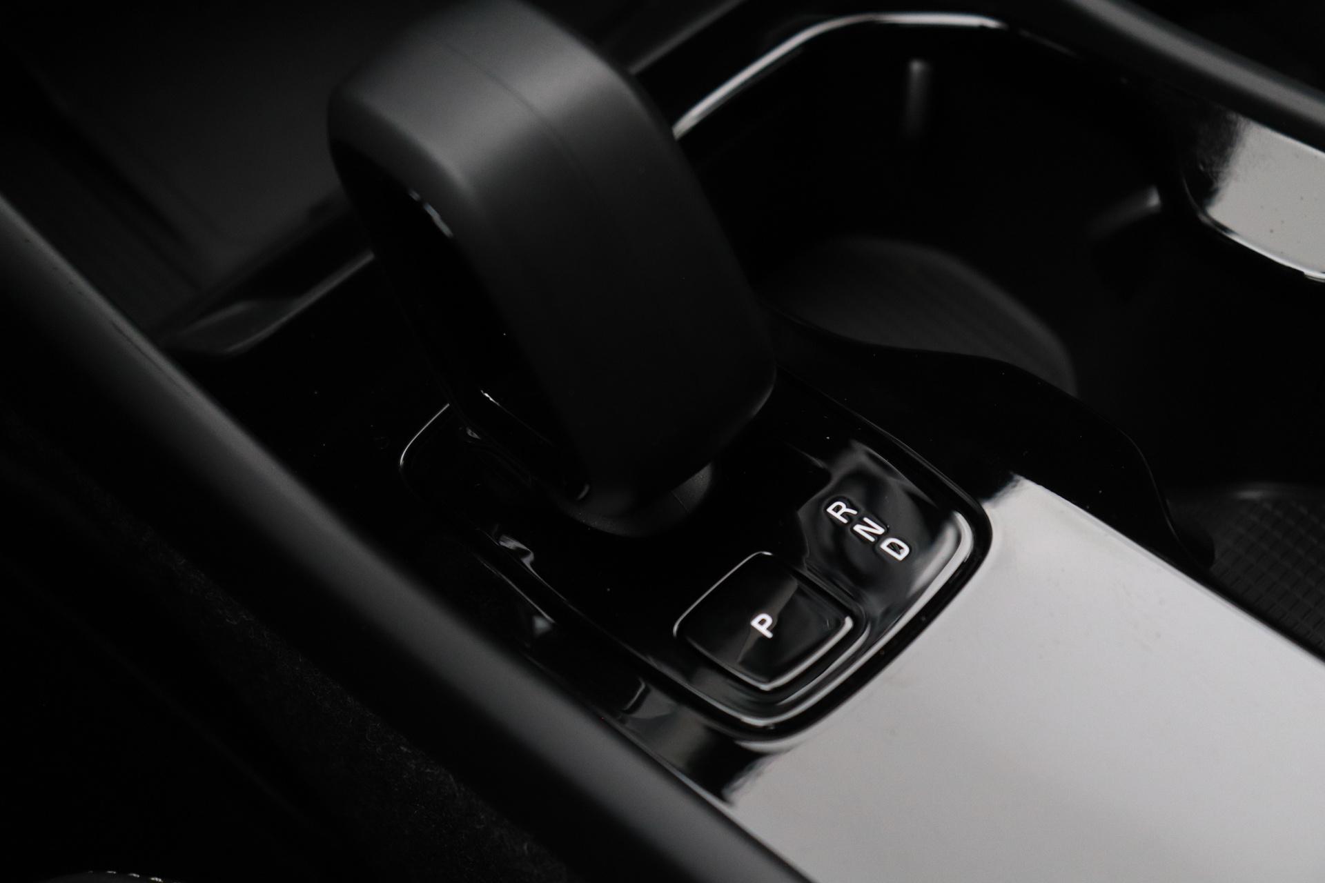 Volvo EX40