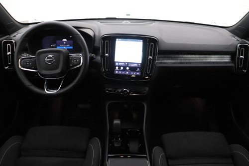 Volvo EX40