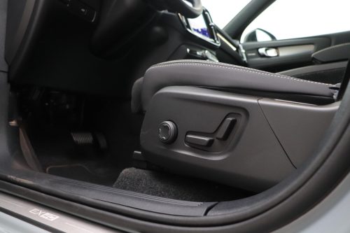 Volvo EX40