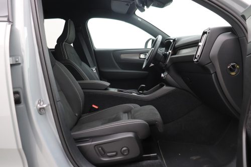 Volvo EX40