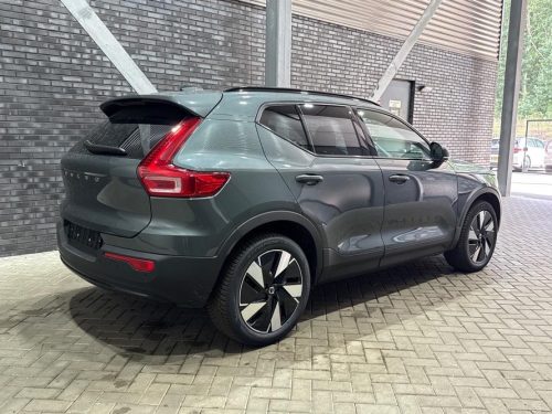 Volvo EX40
