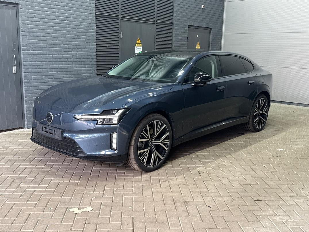 Volvo ES90