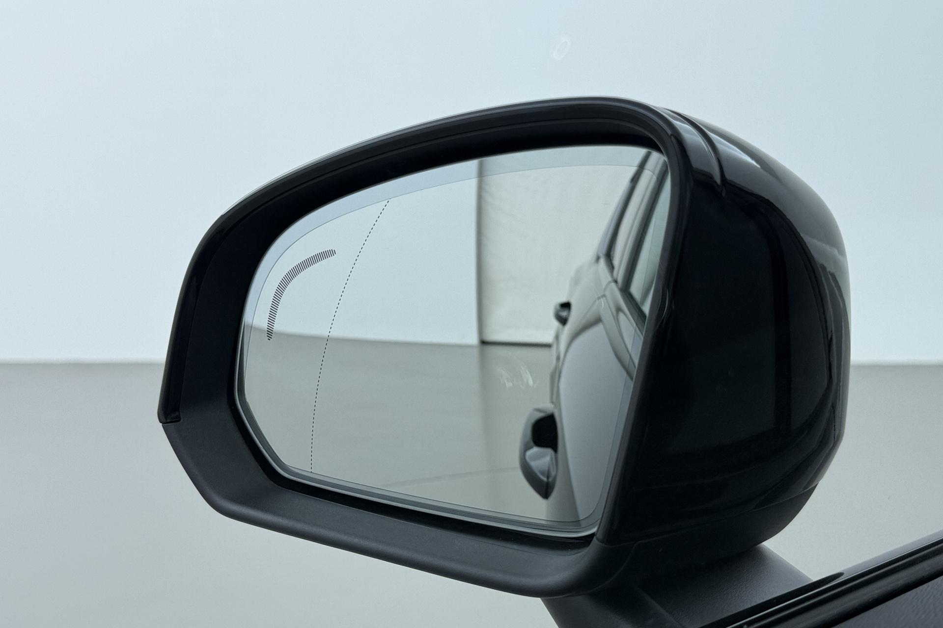 Volvo EX40