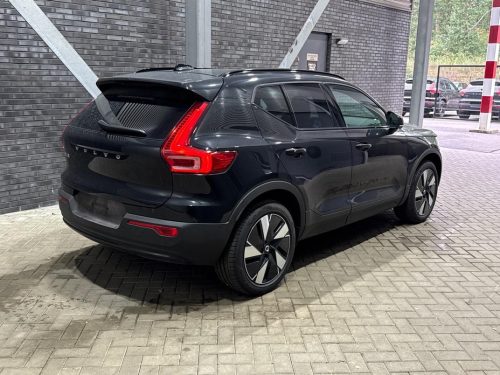 Volvo EX40