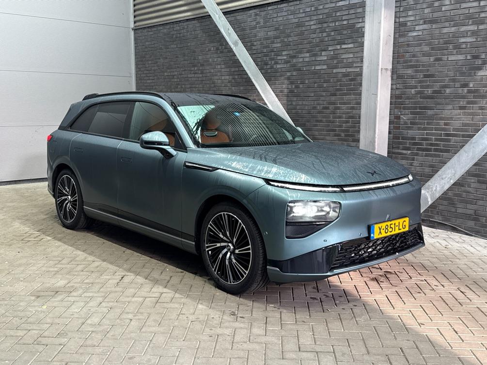 XPENG G9