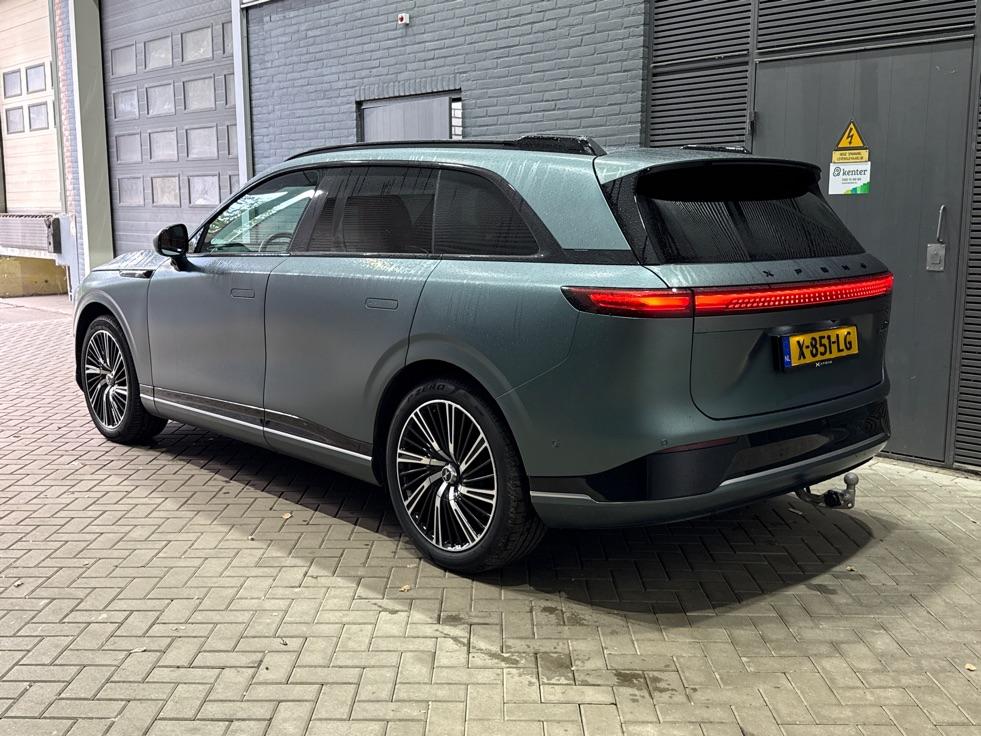 XPENG G9