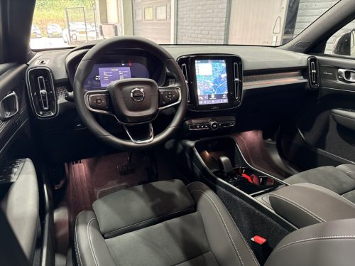 Volvo EX40