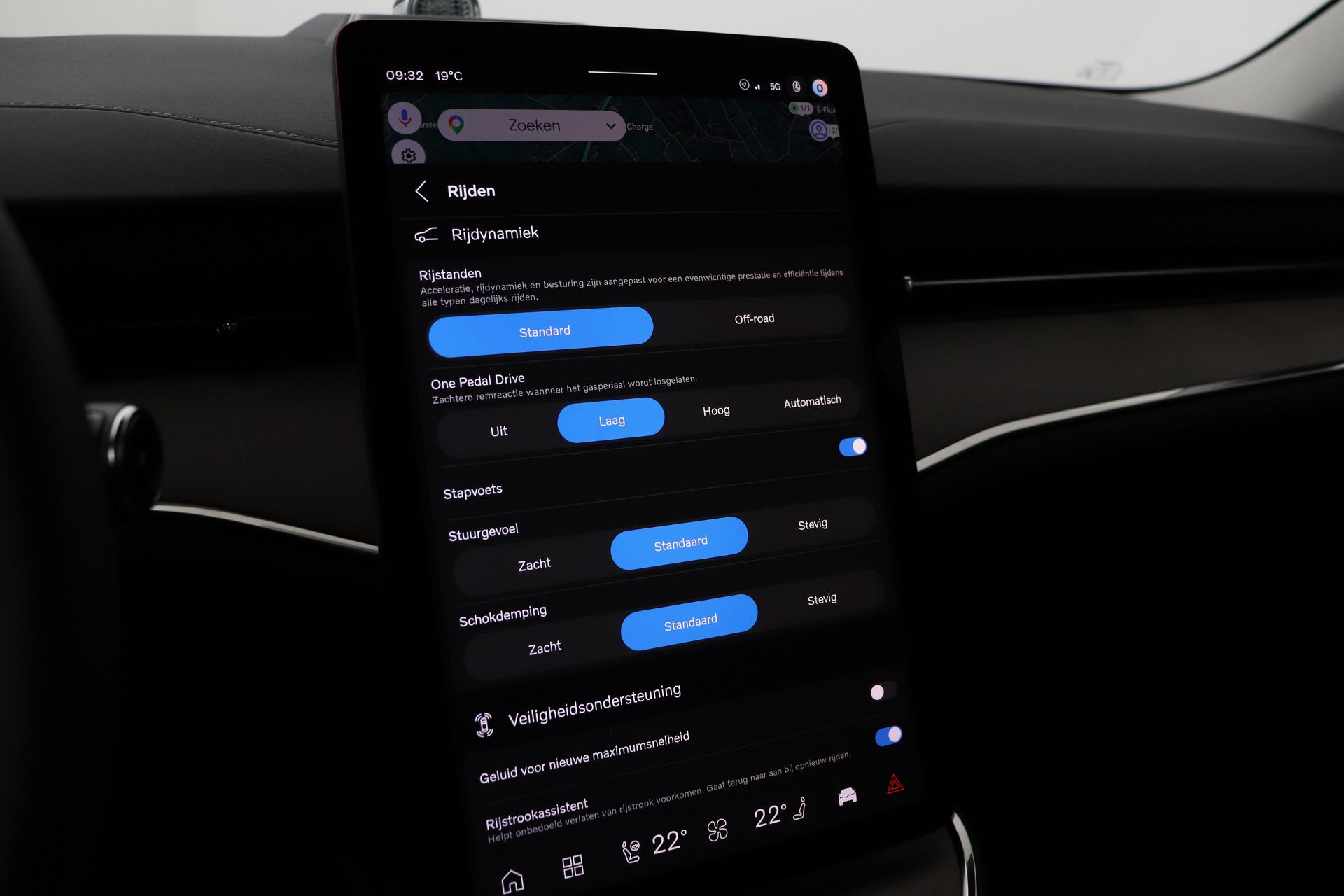 Volvo ES90