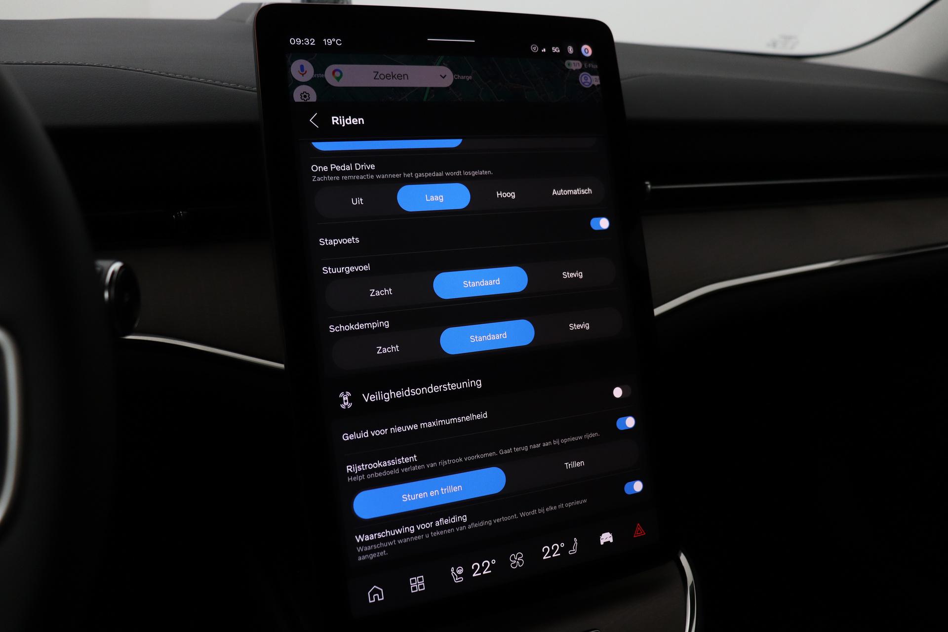 Volvo ES90