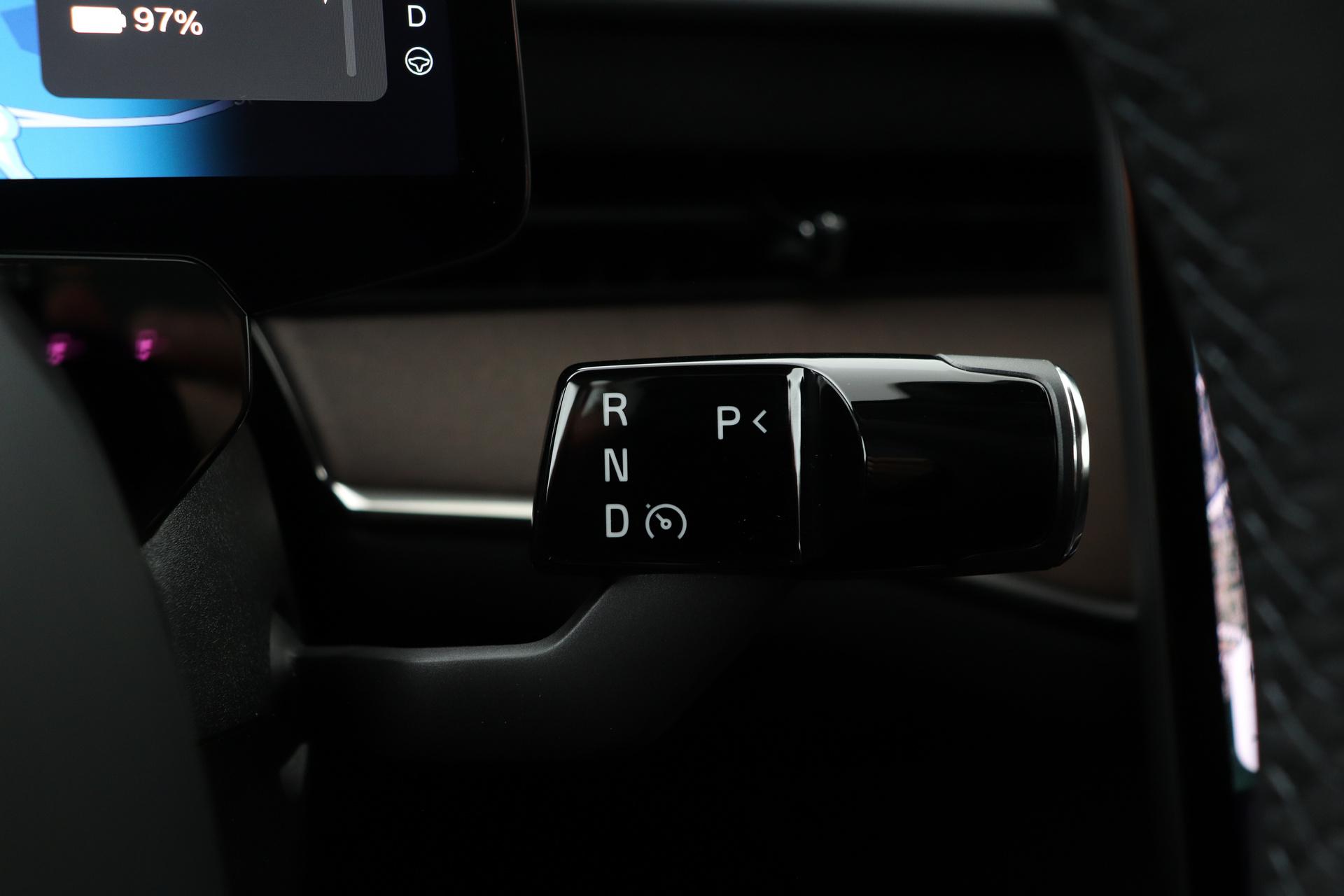 Volvo ES90