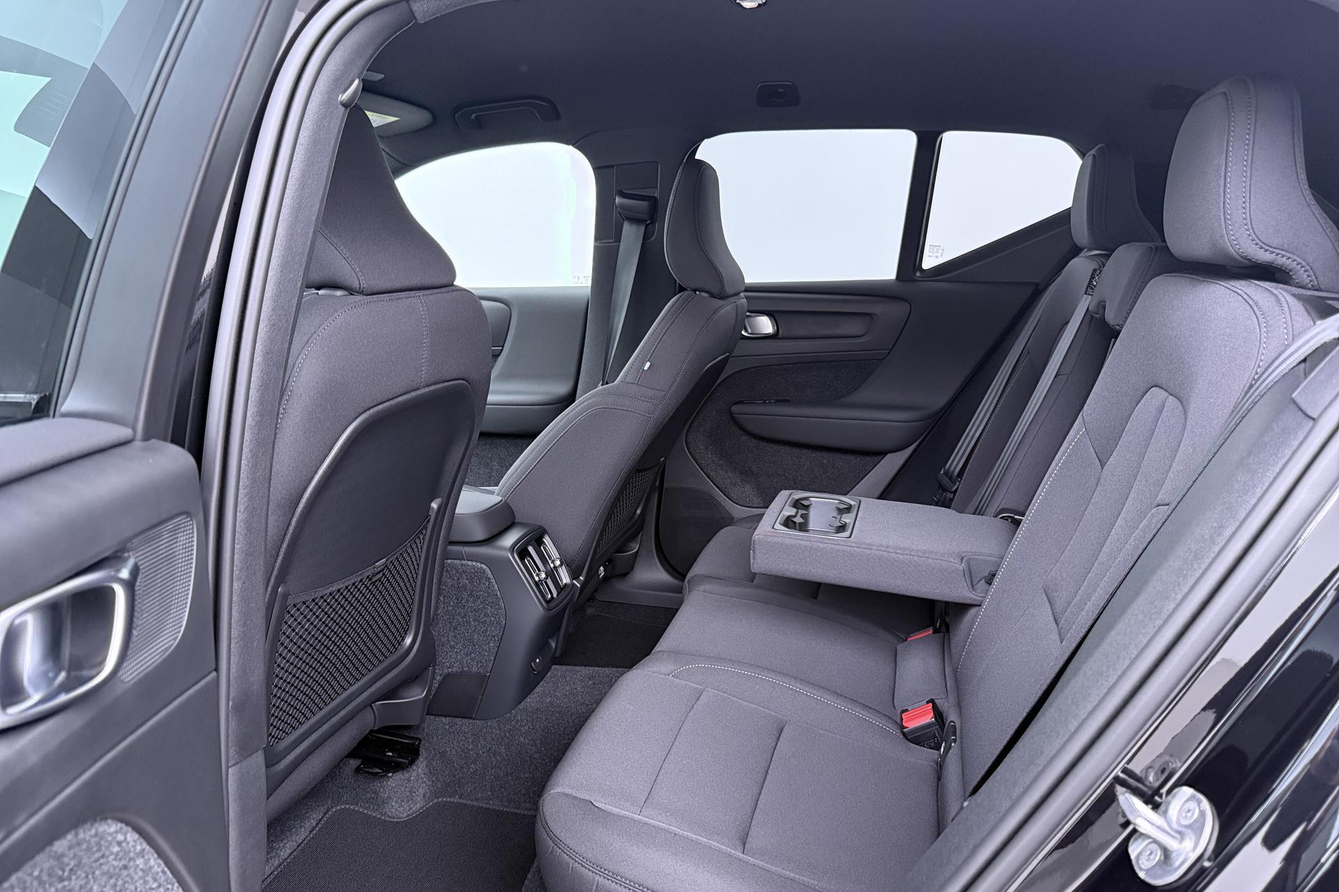 Volvo EX40