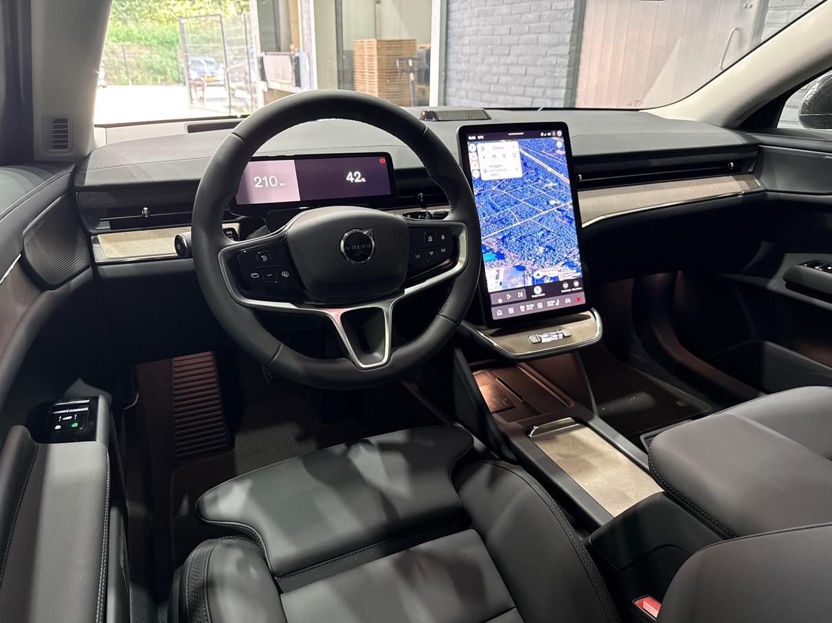 Volvo ES90