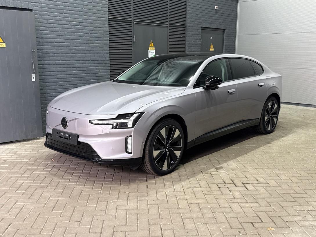 Volvo ES90