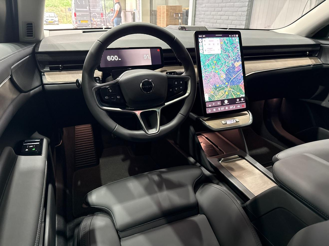 Volvo ES90