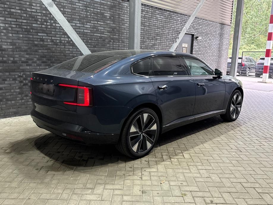 Volvo ES90