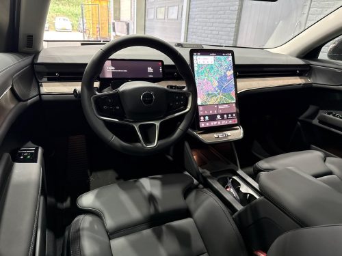 Volvo ES90