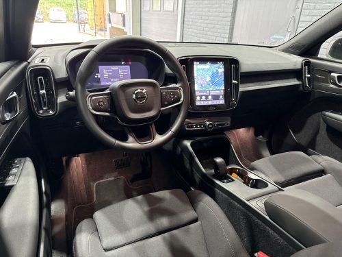 Volvo EX40