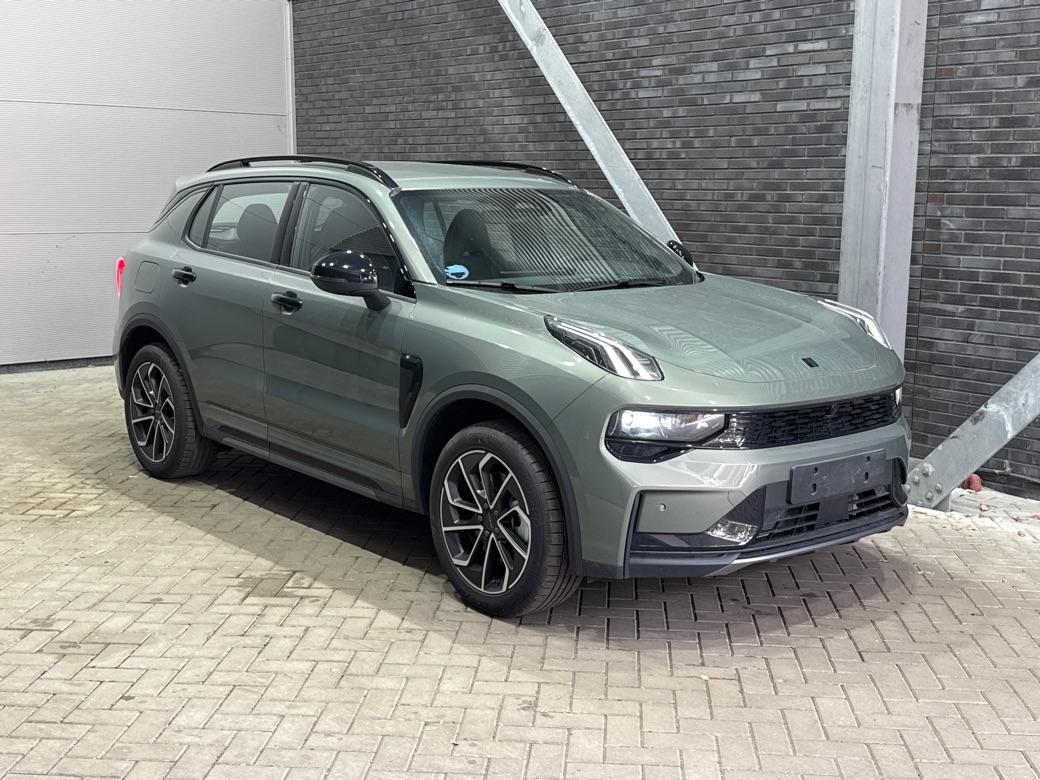 Lynk&co 01