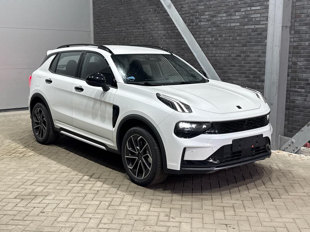 Lynk&co 01