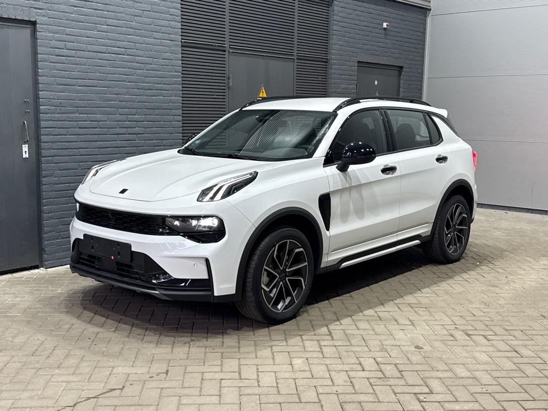 Lynk&co 01