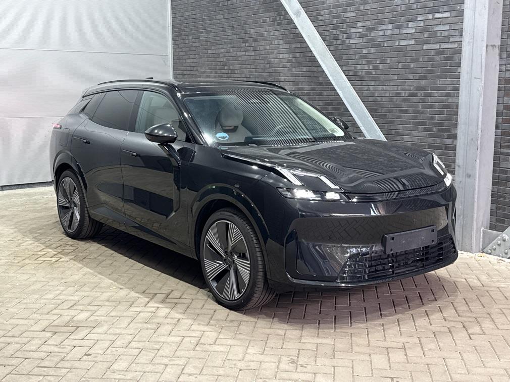Lynk&co 08