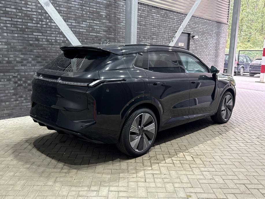 Lynk&co 08