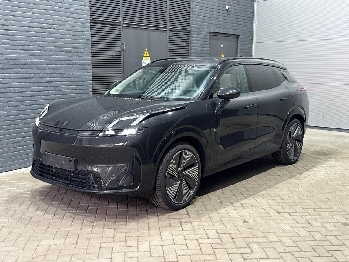 Lynk&co 08