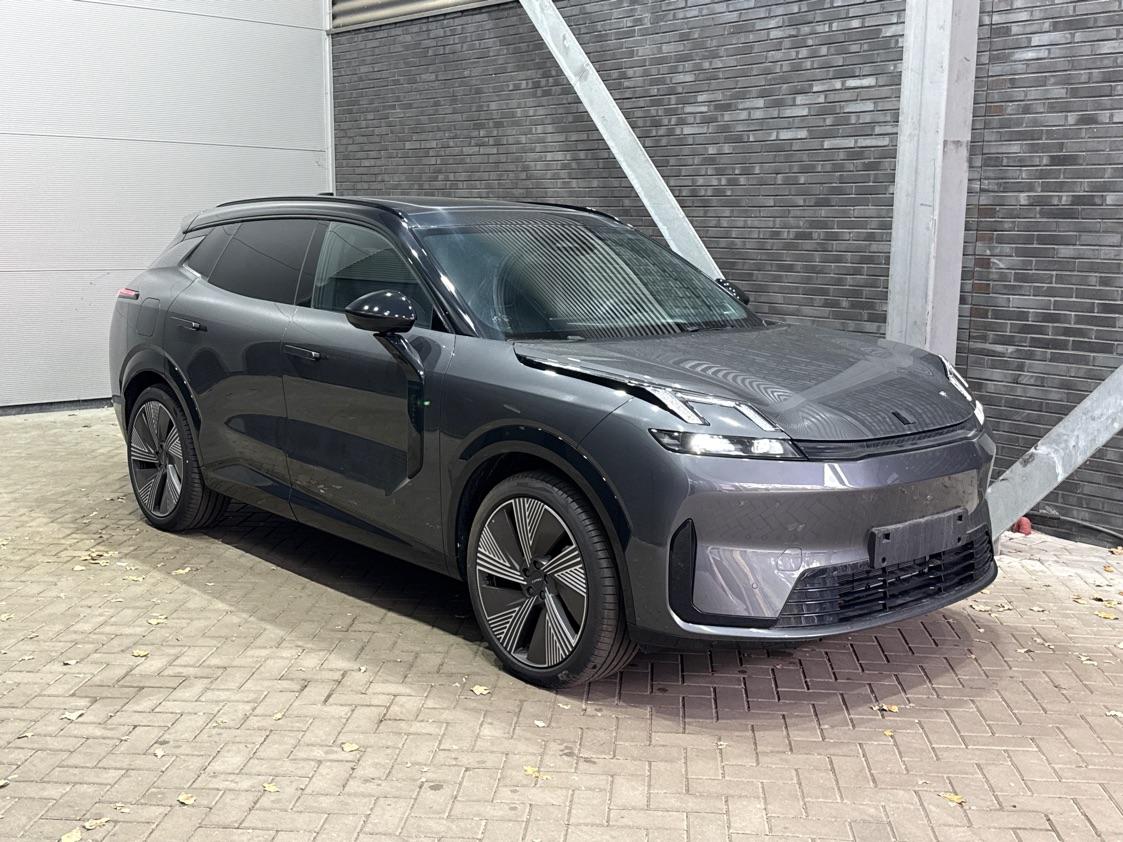 Lynk & Co 08