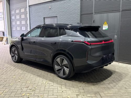 Lynk & Co 08