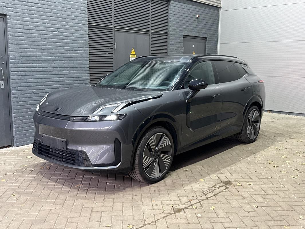 Lynk & Co 08