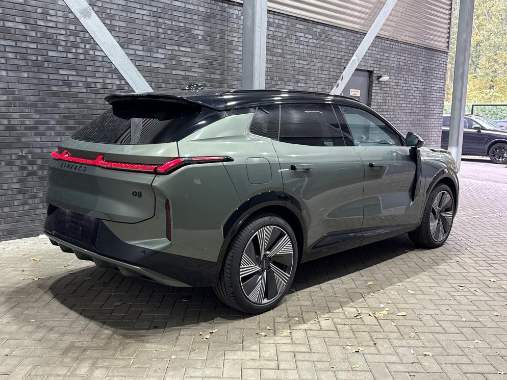 Lynk & Co 08