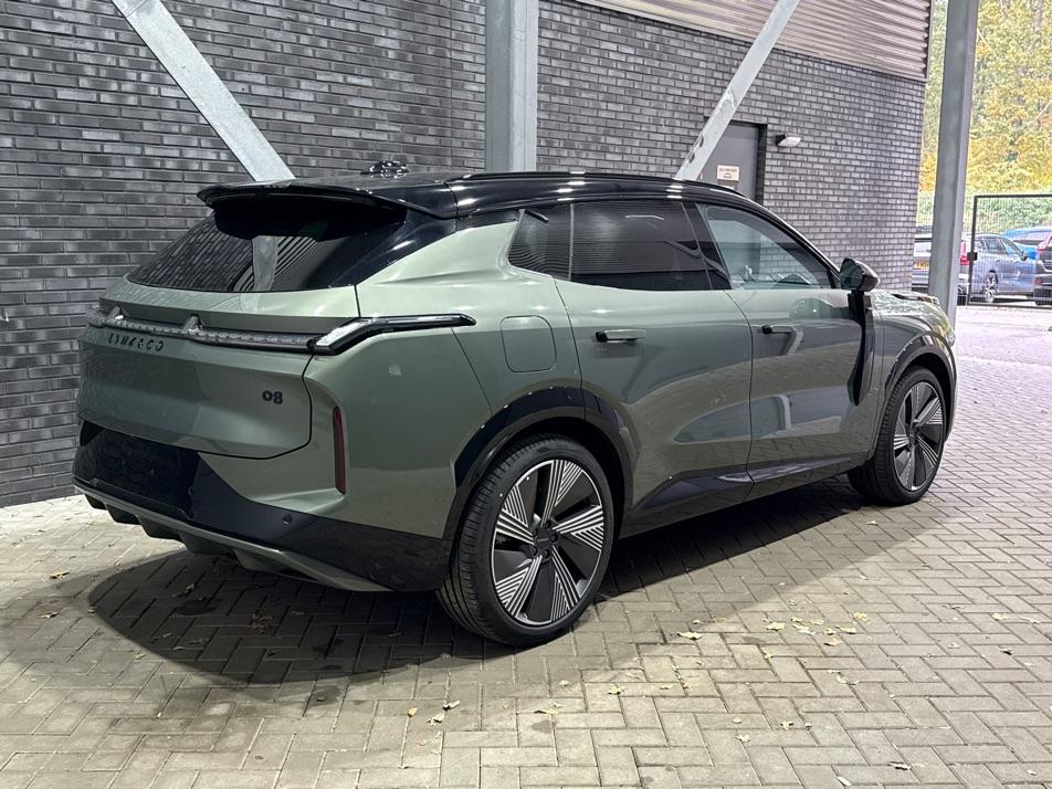 Lynk&co 08
