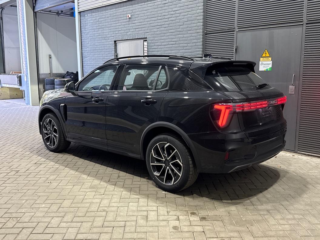 Lynk&co 01